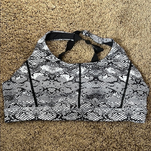 Zyia Light and Tight Cobra Sports Bra - Picture 1 of 3